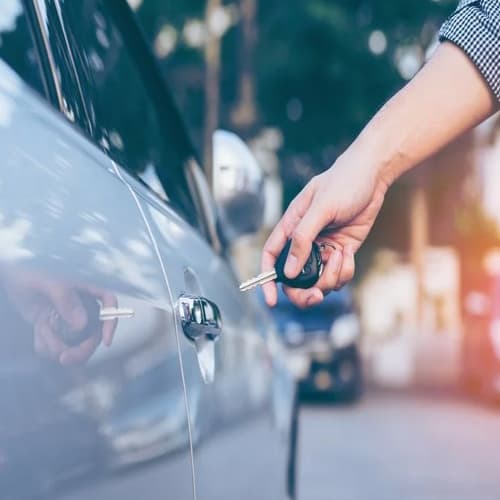 باز کردن درب خودرو